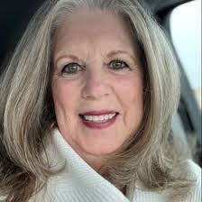 Darla Current's Instagram, Twitter & Facebook