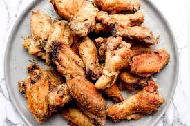 ﻿making alllll of the sauces. 10 Olahan Sayap Ayam Paling Favorit Semuanya Bikin Liur Menetes