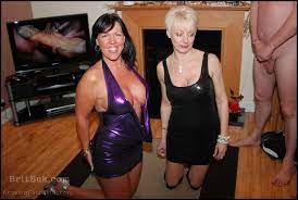 Mature MILF Enjoying Bukkake - Image Gallery #48855