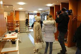 Wir beraten dich kompetent & persönlich bei traumkleid in düsseldorf. Wedding Team Schlangen Eroffnet Zweiten Standort Mit Mode Fur Kurvige Frauen Schuhe Raus Brautkleider Rein Schlangen Westfalen Blatt