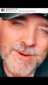 Frederick Jansen's Instagram, Twitter & Facebook