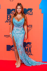 Testo musica e il resto scompare, canzone di elettra lamborghini in gara alla 70esima edizione del festival di sanremo nella. Elettra Lamborghini S Feet Wikifeet