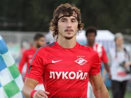 Флаг и шарф крылья советов. Pavel Yakovlev Vernulsya V Krylya Sovetov