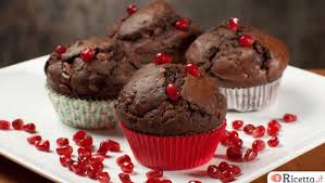 Da quando ho imparato a preparare i liquori in casa e mi sono resa conto di quanto sia facile, non manco mai di prepararne un paio di litri. Muffin Al Cioccolato E Melograno Ricetta It