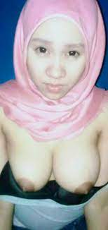 Tante jilbab bugil - 70 photo