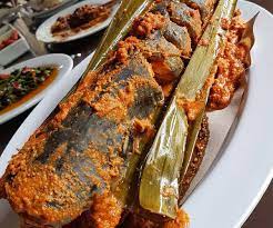 Tuangkan 2 sdm adonan ke dalam cetakan kemudian panggang dan tutup cetakan hingga matang. Investigacionudesur Resep Ikan Panggang Patin Ala Banjar Resep Ikan Pais Patin Dan Nila Simple Masakan Khas Banjar