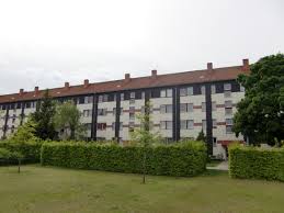 Wohnungen in hoyerswerda 2 aktuelle adressen mit bewertungen und öffnungszeiten jetzt bei lokalwissen anzeigen! 2 Zimmer Wohnung Zu Vermieten Teschenstr 8 02977 Hoyerswerda Innenstadt Mapio Net