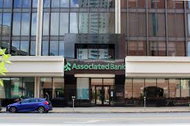 Typical bonus offers range from $50 up to $500 cash bonus. Associated Bank Downtown Rochester Mn