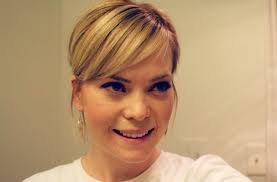 Even if they were long side bangs it still would look amazing, says cerezo. Side Fringe Cut Promotions