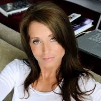 Mary Rapier's Instagram, Twitter & Facebook