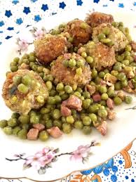 Polpette In Umido Con Piselli Blog Di Minnie Ricette Semplici E Gustose Ricetta Ricette Ricette Semplici Ricette Contorni