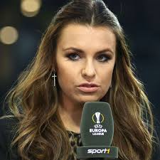 Married to the boy i fell in love with at tiny tots when we were 3. Laura Wontorra Wechselt Mitte 2017 Von Sport1 Zu Rtl Und Moderiert Dort Die Neue Bundesliga Show Fussball