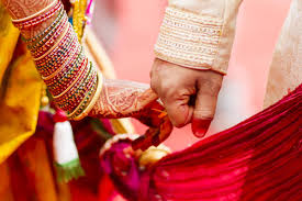 I am working as a hardware engineer, but i'm on a month's our marriage took place in the traditional muslim way, in the mosque, duly solemnized as per the muslim customs & traditions in presence of. Meerut Muslim Girl Converts To Hinduism To Marry Her Lover Accuses Relatives Of Threatening To Burn Her Alive