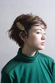 ショートヘアもばっちり決まる 短髪さんにおすすめのヘアアレンジ集 キナリノ 美髪 ショート アレンジ 結婚式 ショートのヘアスタイル