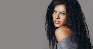 Un balayage blond sur cheveux foncés, c'est possible ? Cheveux Noirs