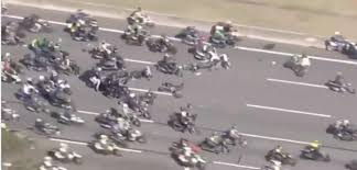 O presidente jair bolsonaro participa na manhã deste sábado (12) da motociata promovida por apoiadores em são paulo. Qr4dpqot2dco3m