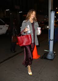 Katie Holmes Serves Up a Fresh Take on Color-Blocking | Vogue