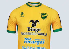 En la antesala del compromiso ante defensa y justicia por la copa libertadore 2021, universitario de deportes anunció que pronto lanzará una nueva camiseta en homenaje al máximo ídolo del club. Defensa Y Justicia Planeta Fobal