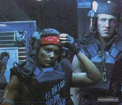 Aliens Publicity Still Of Mark Rolston Jenette Goldstein Alien Movie Scenes Movies