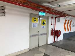 Apabila nak pakai, bomba datang tengok barang dah. Img 0489 Surau Mall Malaysia