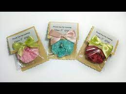 Membuat Souvenir Pernikahan Sendiri Bros Kain Brokat Youtube Souvenir Pernikahan Kain Pernikahan
