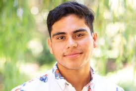 Sam Figueroa's Instagram, Twitter & Facebook