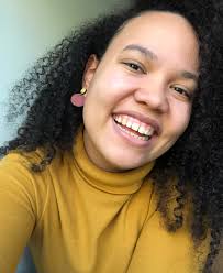 Elena Reyes's Instagram, Twitter & Facebook