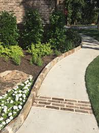 Chopped Stone Border Landscape Edging Stone Garden Front Of House Front Landscaping Design