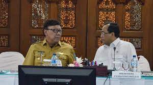 Perubahan pengelolaan keuangan desa diatur dalam peraturan menteri dalam negeri nomor 20 tahun 2018 tentang pengelolaan keuangan desa yang ditandatangani menteri dalam negeri thahjo kumolo pada tanggal 11 april 2018 dan mulai berlaku sejak tanggal diundangkannya permendagri. Polemik Aturan Izin Penelitian Mendagri Kok Bisa Bocor Nasional Tempo Co