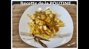 Ce plat, connu de tous les acadiens, est fait d'un volume de râpure au québec, la poutine c'est un amalgame de frites, de fromage en grains (un fromage frais qui couine sous les dents lorsque croqué). Recette De La Poutine Au Companion Youtube