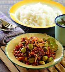 Sambal ikan bilis or ikan bilis sambal (dried anchovies cooked in spicy paste) is synonymous with nasi lemak in malaysia. Sambal Bilis Petai Dapur Tanpa Sempadan
