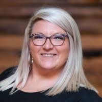 Krista Hatch's Instagram, Twitter & Facebook