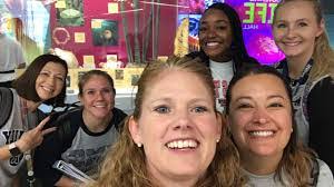 Lisa Mokry's Instagram, Twitter & Facebook