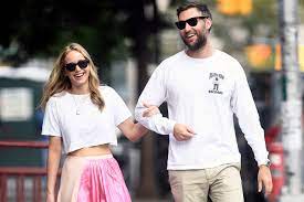Cooke maroney, 37, and actress. Jennifer Lawrence And Cooke Maroney Are Married Modern Wedding