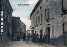 Terrasse de 100 m² environ à l'abri des regards. Photos Et Cartes Postales Anciennes De Moux 11700