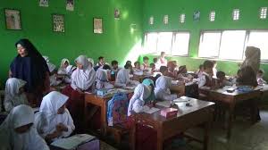 Penamaan file pdf yang di upload,dengan format : Pemkab Majalengka Belum Tahu Kapan Pelajar Kembali Ke Sekolah Tunggu Petunjuk Kemendikbud Tribun Cirebon