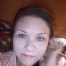 Carrie Greenland's Instagram, Twitter & Facebook