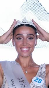 Chiara Frezza è Miss Valle d'Aosta