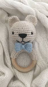 Greifling Als Bar Mit Rassel Blau Baby Geschenke Tiere Hakeln Baby Stricken