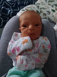 Hi everyone, I'm looking for breastmilk donations in the area for my baby  girl, Jordan. She's 11 days old and was born at 5 lbs 10 oz, but yesterday  she weighed 4