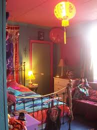 Pin By Marguerite Richter On Bedroom Sanctuaries Bohemian Style Bedroom Design Bohemian Style Bedrooms Bedroom Design