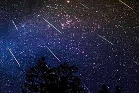 Din cer îi căzu la picioare o tunică ţesută din fir de aur şi un inel preţios. Perseide 2021 Ghid Complet Ploaia De Stele Cazatoare Cu Sute De Meteori Pe Ora Incepand Din Iulie Video
