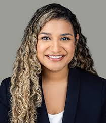 Shirley Moreno's Instagram, Twitter & Facebook