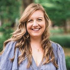 Danielle Mcgrogan's Instagram, Twitter & Facebook