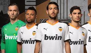 Valencia Cf 2019 20 Puma Home And Away Kits Football Fashion Football Fashion Valencia Home And Away