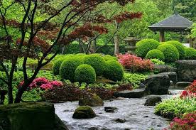 Many elements of the traditional japanese garden are therefore implemented the japanese maple is popular in all types of gardens, and a common choice in smaller spaces, providing stunning summer and autumn colour. Beautiful Japanese Garden Design Landscaping Ideas For Small Spaces