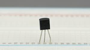 It is better to use fixed temperature heat detector in kitchens as the heat or the temperature may vary several times in a minute duration. Dht11 Vs Dht22 Vs Lm35 Vs Ds18b20 Vs Bme280 Vs Bmp180 Random Nerd Tutorials