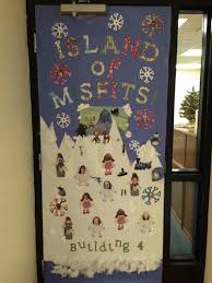 Decorated Doors For Offices School And Or Home Christmas Door Decorating Contest Door Decorating Contest Holiday Door Decorations