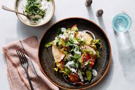 Shawarma Spiced Chicken Pita With Tahini Yogurt Sauce Recipe Epicurious Com