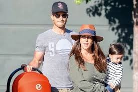 Prior To Autumn S Birth Her Mother Jennifer Had Talked About How She Thinks She Will Be A Good Wife And Ho Jennifer Love Hewitt Jennifer Love Celebrity Babies